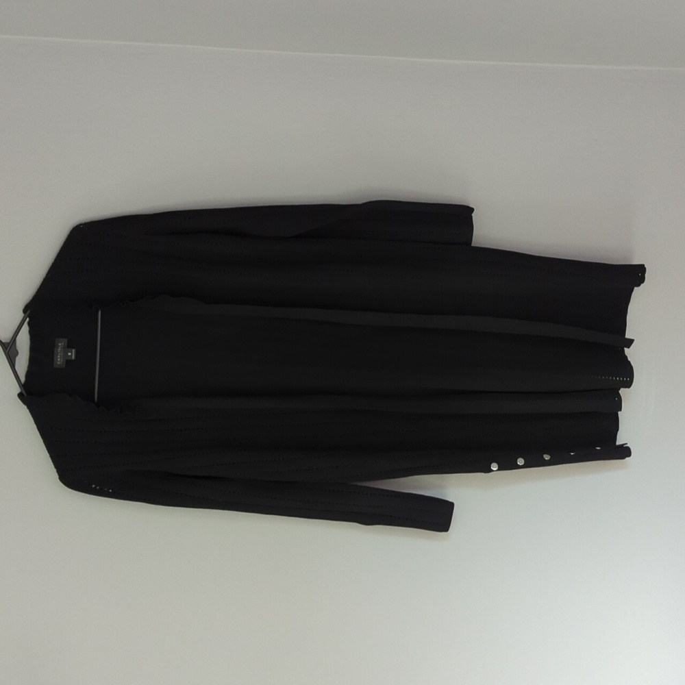 Carlisle Collection black sweater. Women's size small black open front sweater.